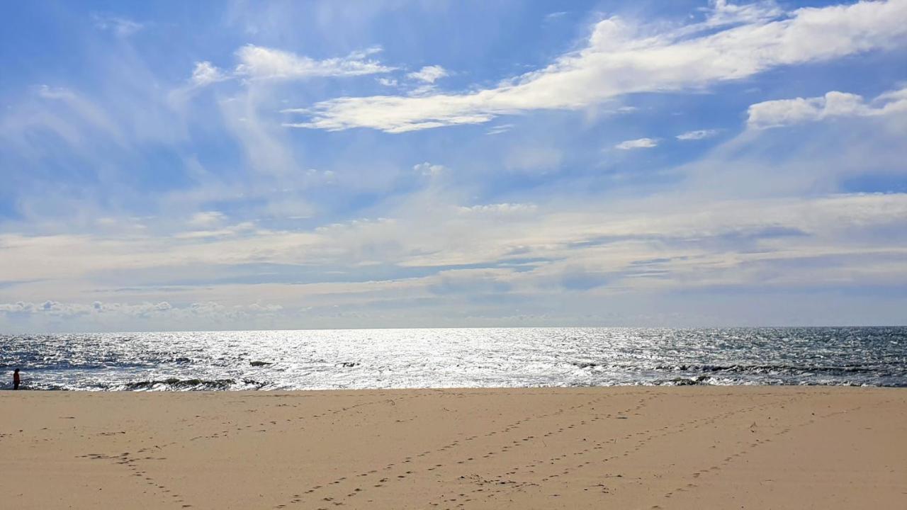 The Shore @ Atlantic Beach - Waterfront Beach House, Tiny Pool, Terrasse Espinho  Luaran gambar