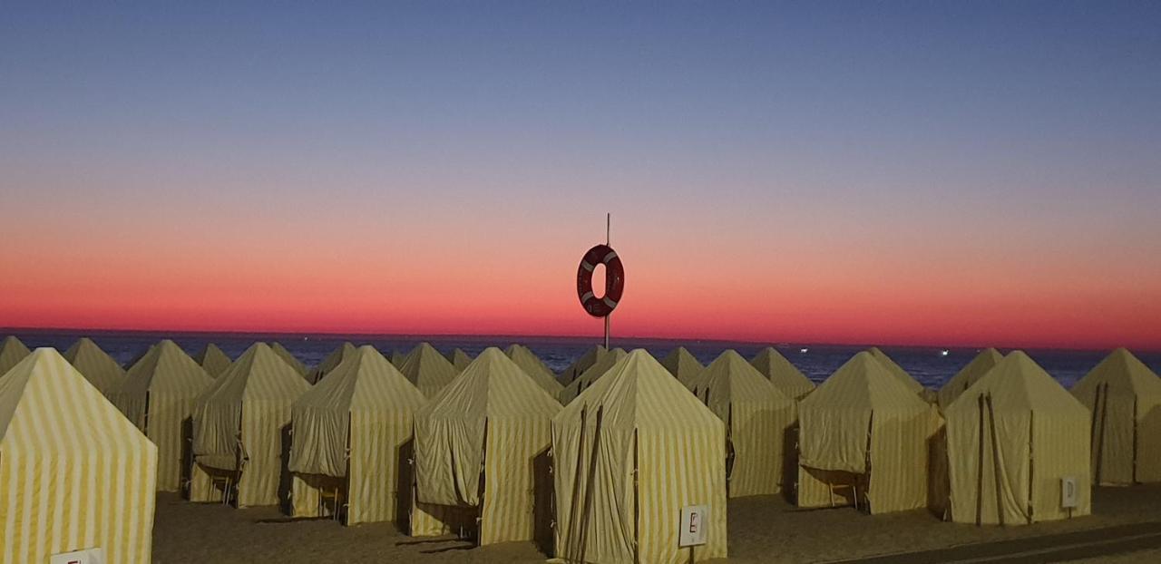 The Shore @ Atlantic Beach - Waterfront Beach House, Tiny Pool, Terrasse Espinho  Luaran gambar