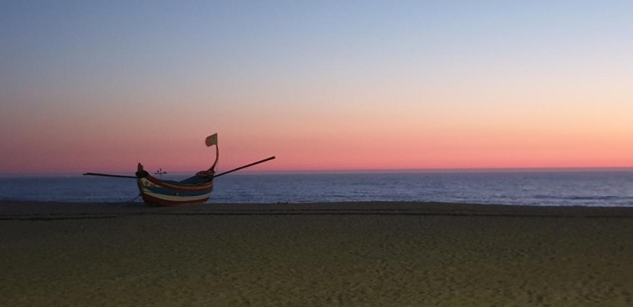 The Shore @ Atlantic Beach - Waterfront Beach House, Tiny Pool, Terrasse Espinho  Luaran gambar